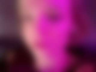Live cam show with GladysNeuner - Baby on Camsoda