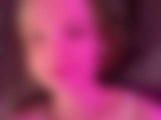 Live cam show with GladysNeuner - BBW on Hubzter Live
