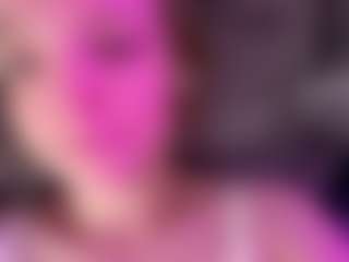Live cam show with GladysNeuner - New Tattoos on Gym Cam Girls