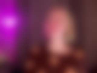 Live cam show with GladysNeuner - Blonde Hair Shaved Pussy on Dare Cams