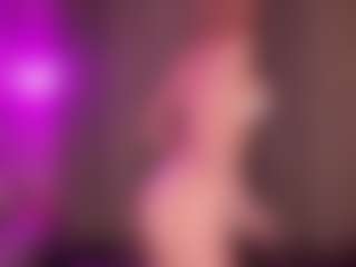 Live cam show with GladysNeuner - Foot Fetish on Dolls Live
