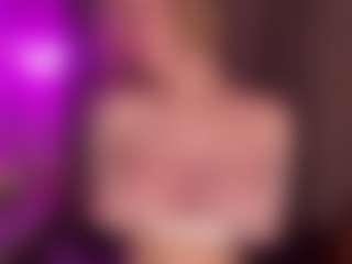 Live cam show with GladysNeuner - Tattoos on TottyGirls
