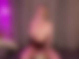 Live cam show with GladysNeuner - Gamer Big Tits on Milf Play