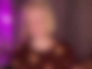 Live cam show with GladysNeuner - Toys Middle Aged on Fapmatic.com