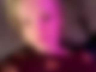 Live cam show with GladysNeuner - Toys on EXY