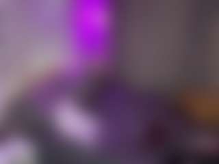 Live cam show with GladysNeuner - College Lovense on TeamSkeetLive