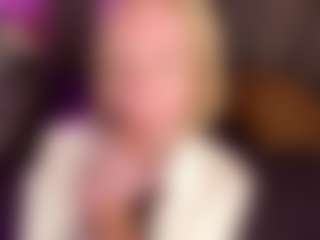 GladysNeuner's Live Sex Cam Show