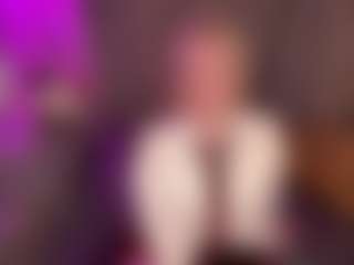 Live cam show with GladysNeuner - White Blonde Hair on eurowanks.com | united states