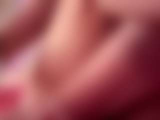 Live cam show with GladysNeuner - Gamer Pornstar on Camsoda