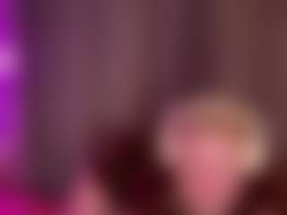Live cam show with GladysNeuner - Blonde Hair on Camsoda