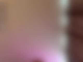 GladysNeuner's Live Sex Cam Show