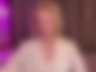 Live-camshow met GladysNeuner - Blonde Hair op Camsoda