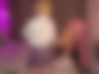 Live cam show with GladysNeuner - Role Play on Camsoda