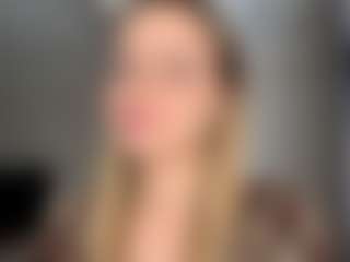 Live cam show with Emma - Cute on Hubzter Live