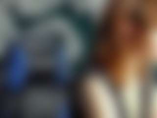 Live cam show with Lil-Zoraa - Blue Eyes on CamwithHer