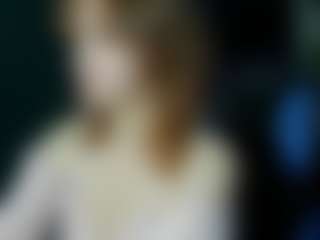 Live cam show with Lil-Zoraa - Moaning on Dolls Live
