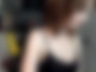 Live cam show with Lil-Zoraa - Oil on Camsoda