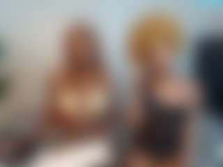 NanaPeach's Live Sex Cam Show