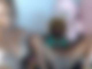 Live cam show with NanaPeach - Dildo Or Vibrator on Milfs Live