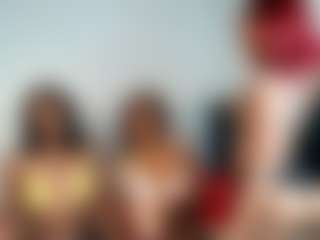 NanaPeach's Live Sex Cam Show