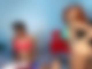 YolandaBlue's Live Sex Cam Show