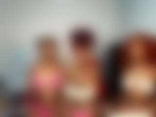YolandaBlue's Live Sex Cam Show