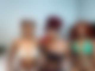 Live cam show with YolandaBlue - Spank on Camsoda