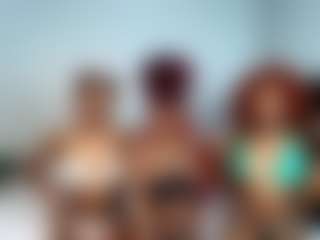 YolandaBlue's Live Sex Cam Show