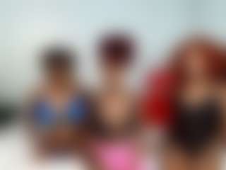YolandaBlue's Live Sex Cam Show