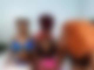 YolandaBlue's Live Sex Cam Show