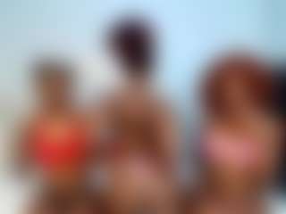 YolandaBlue's Live Sex Cam Show