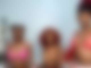 YolandaBlue's Live Sex Cam Show