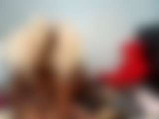 YolandaBlue's Live Sex Cam Show