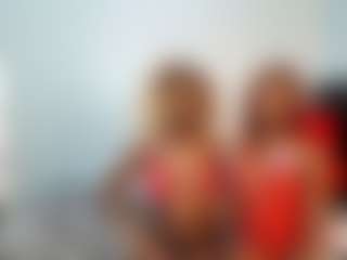 Live cam show with YolandaBlue - Strip on luckytryst.com