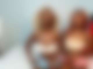 Live-Cam-Show mit YolandaBlue - Role Play auf Camsoda