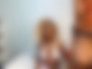 YolandaBlue's Live Sex Cam Show