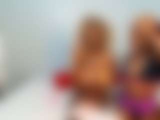 Live cam show with YolandaBlue - Shaved Pussy on Camsoda