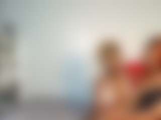 Live cam show with YolandaBlue - Shaved Pussy on Camsoda