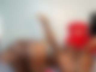 YolandaBlue's Live Sex Cam Show