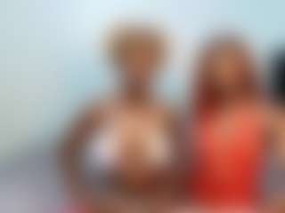Show de câmera ao vivo com YolandaBlue - Dildo Or Vibrator no Camsoda