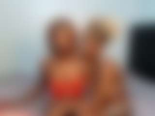 Live cam show with YolandaBlue - Natural on intimatelivegirls.com