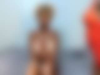 YolandaBlue's Live Sex Cam Show