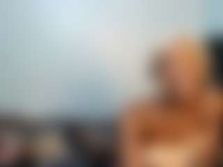 YolandaBlue's Live Sex Cam Show