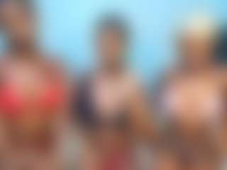 YolandaBlue's Live Sex Cam Show