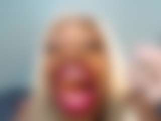 Show de câmera ao vivo com YolandaBlue - Blowjob no Camsoda