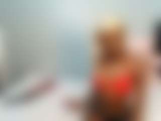 Live cam show with YolandaBlue - Blowjob on Camsoda