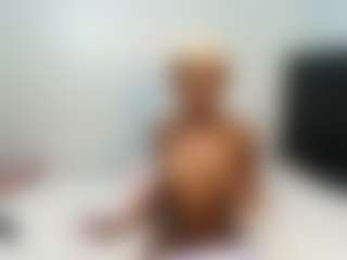 YolandaBlue's Live Sex Cam Show