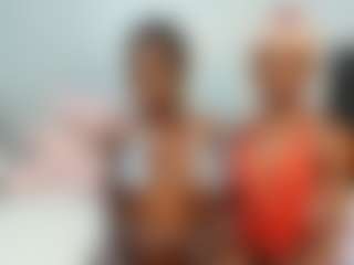 YolandaBlue's Live Sex Cam Show