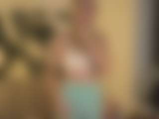 NaomiStation's Live Sex Cam Show