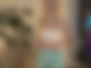 NaomiStation's Live Sex Cam Show